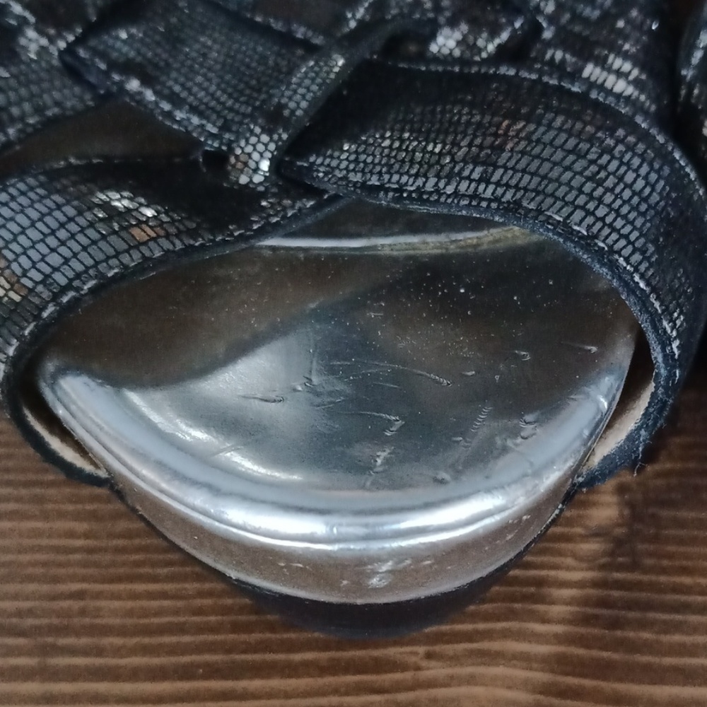 Michael Kors heels - Picture 2 of 8